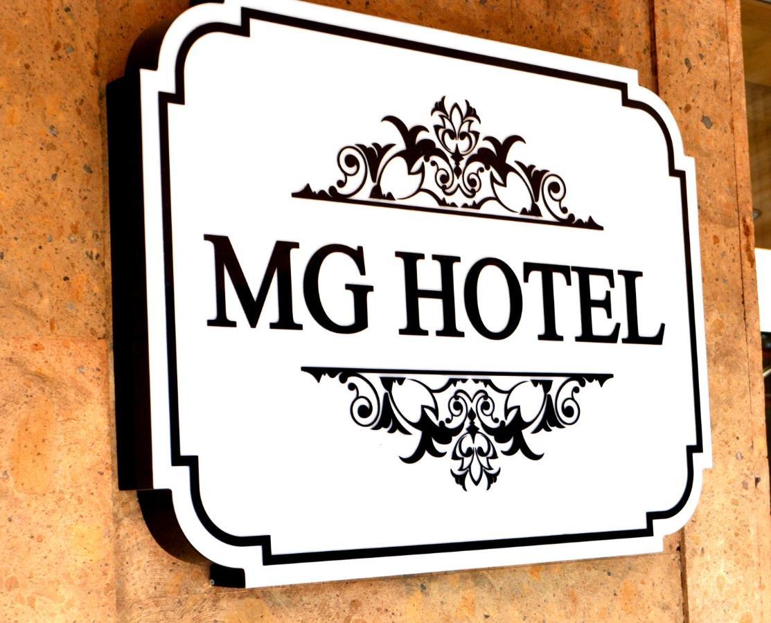 Mg Hotel Erevan Esterno foto